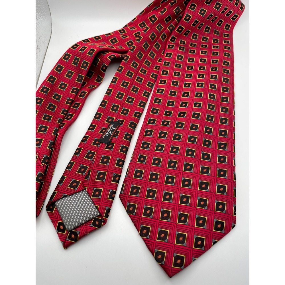 J Z Richards Mens Red Geometric Silk Necktie Hand Made in USA Bruce Baird & Co
